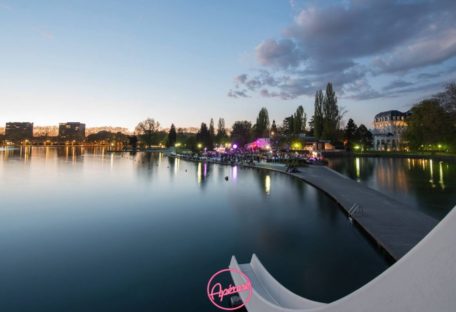 pop plage annecy moon