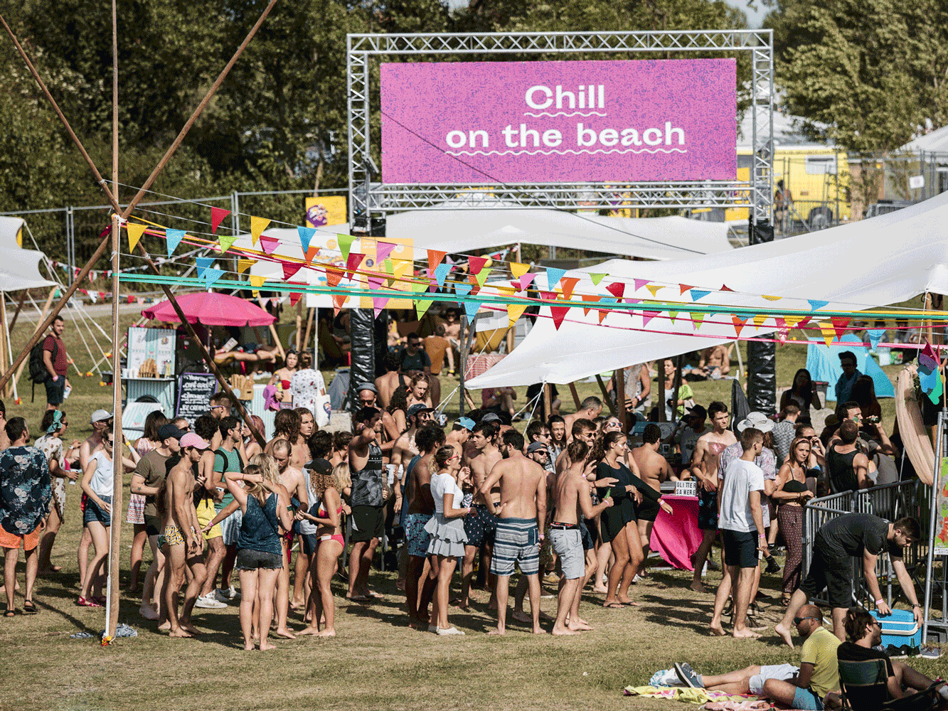 Woodstower 2021 espace chill on the beach © Brice ROBERT